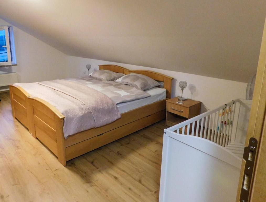 Apartman Lara u Otočcu — Spavaća soba